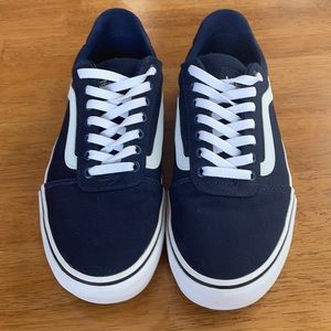 Vans Men’s Old Skool Classic Low Top Skateboarding Shoes Size 10